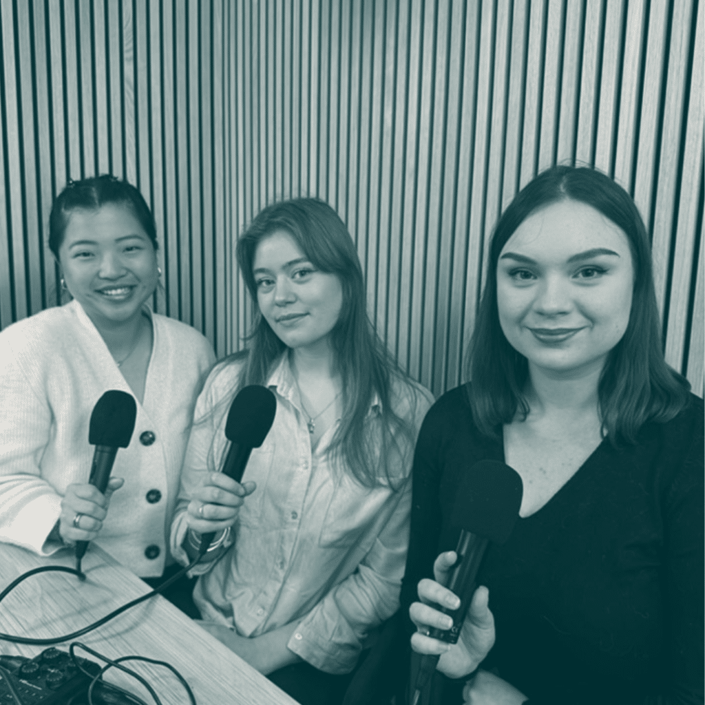 Merry Guan, Léa Appelghem et Élodie Turpinat